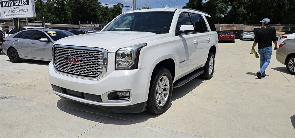 2017 GMC Yukon SLT's photo