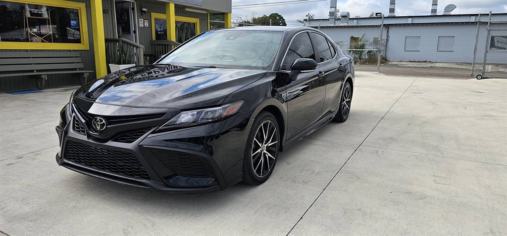 2024 Toyota Camry SE